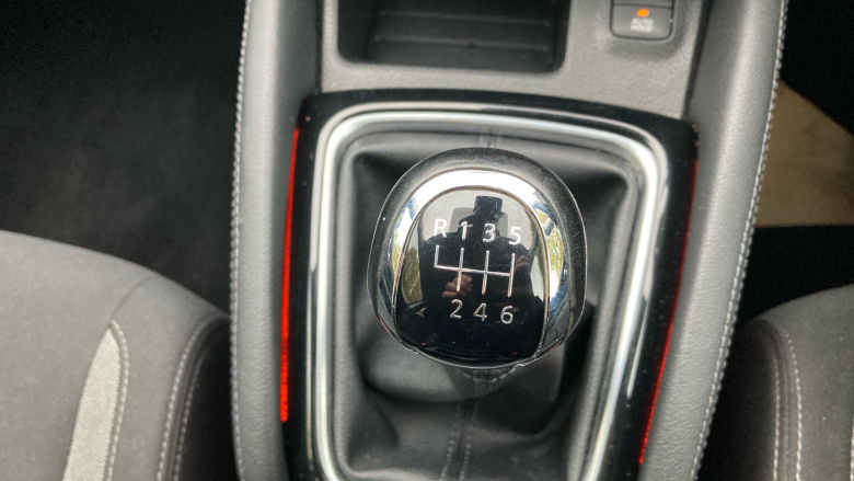 Nissan Qashqai 1.3 DiG-T Acenta Premium 5dr Petrol Hatchback